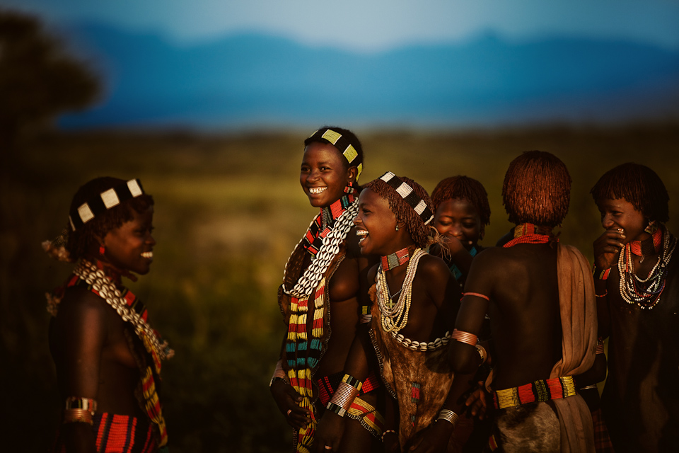 Замечательные негритянки без одежды в Африке